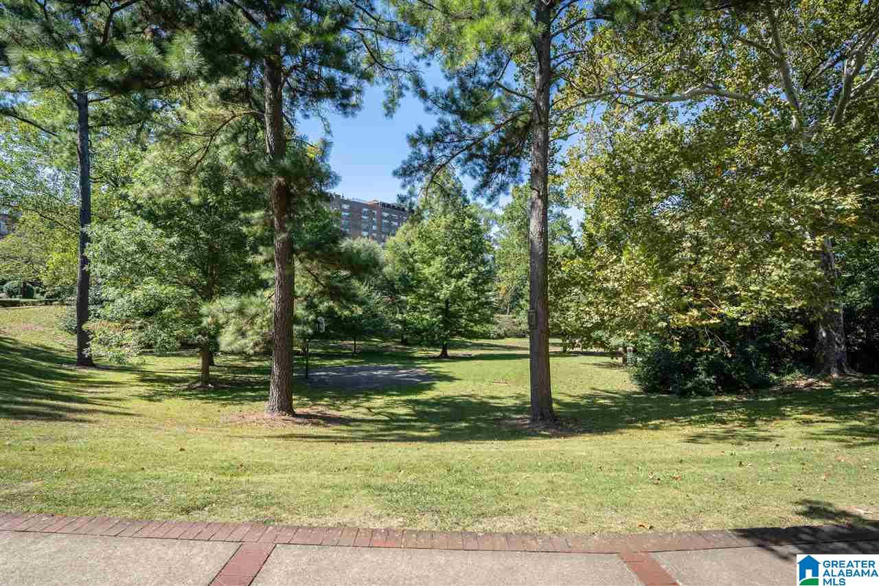 55 Hanover Circle, Unit 305 Birmingham, AL 35205 - Photo 32 of 33