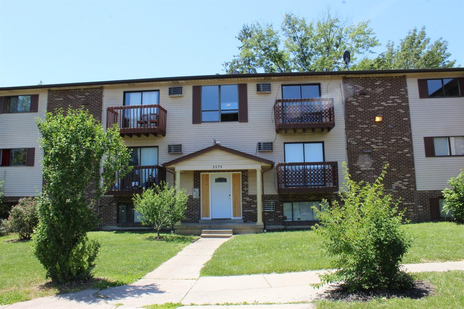2577 West Galbraith Road, Unit 7 Cincinnati, OH 45239 - Photo 1 of 14