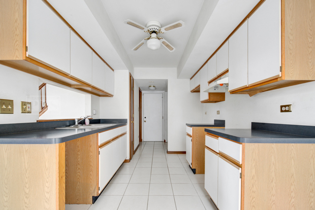 5507 West Cal Sag Road Alsip, IL 60803 - Photo 8 of 18