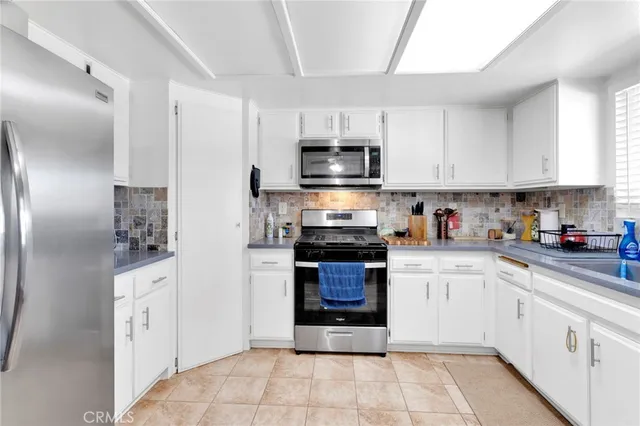 $429,950 | 13493 Mesquite Road, Apple Valley, CA 92308