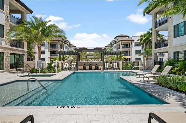 $18,000 | 1130 3rd Avenue South, Unit 309, Naples, FL 34102