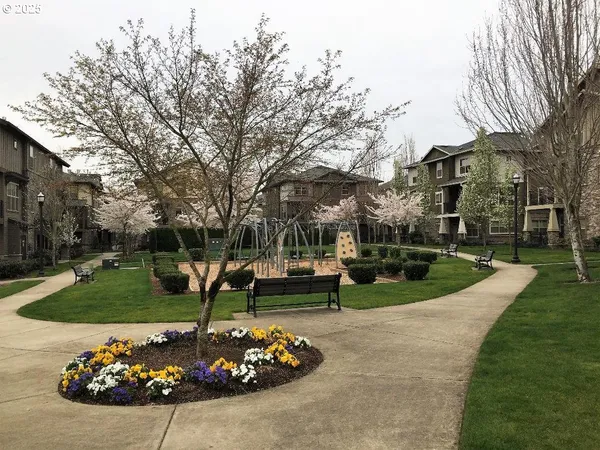 $244,900 | 608 Northeast Roydon Lane, Hillsboro, OR 97006