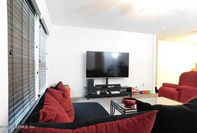 $190,000 | 8645 Alexa Lane, Jacksonville, FL 32220