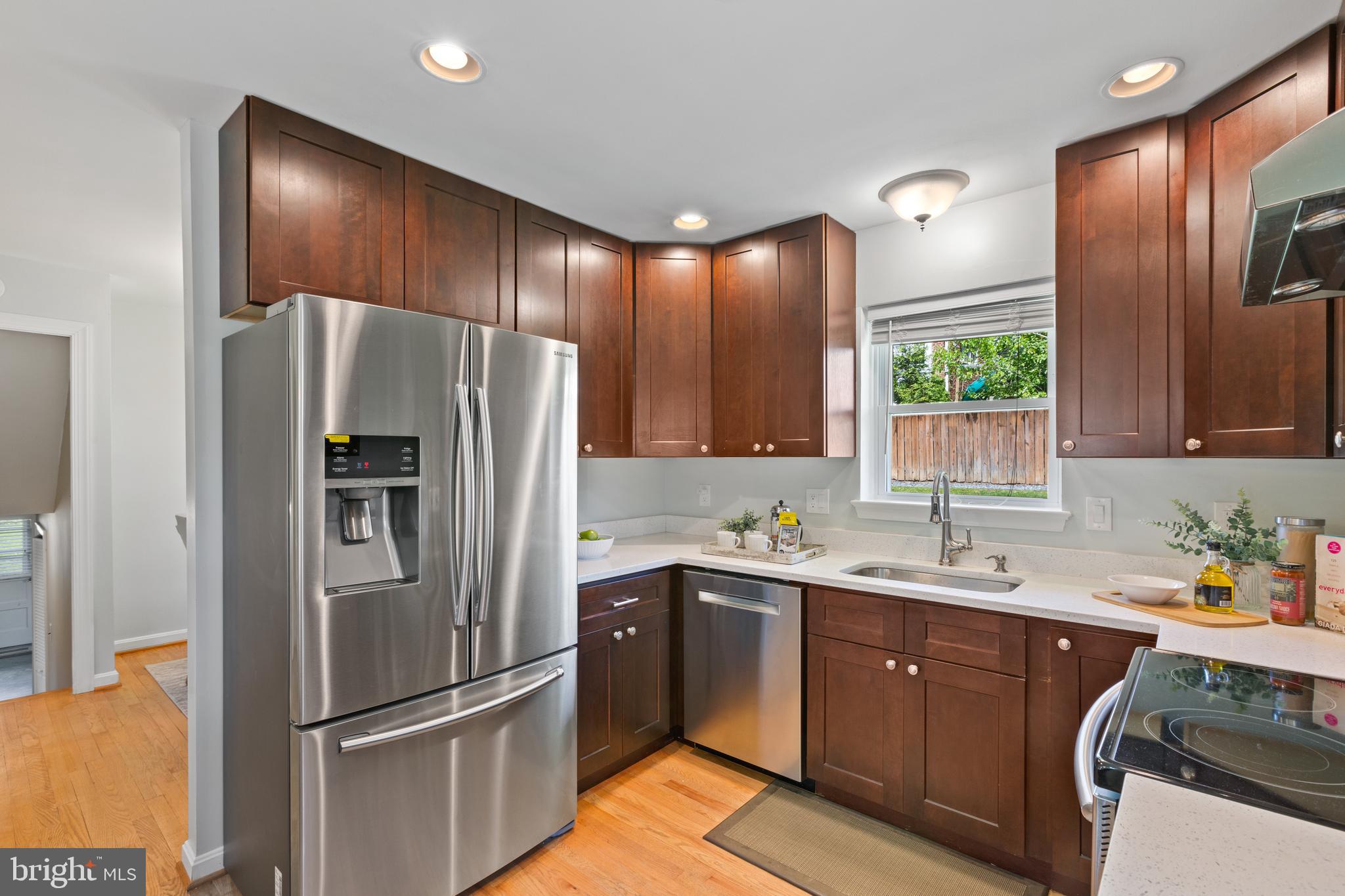 2203 Ellis Street Silver Spring, MD 20910 - Photo 9 of 32