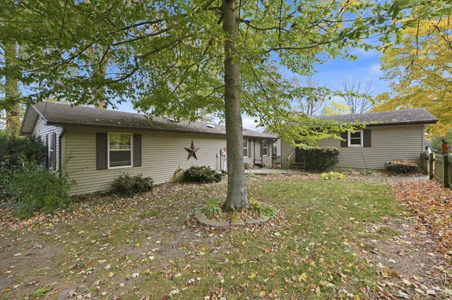 $254,900 | 980 Ln 201b Ball Lake, Hamilton, IN 46742