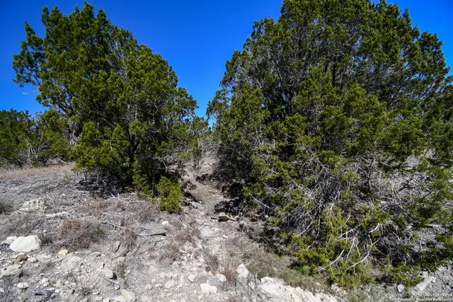 $395,000 | 665-699 Cool Creek Rd Camp, Kerrville, TX 78028