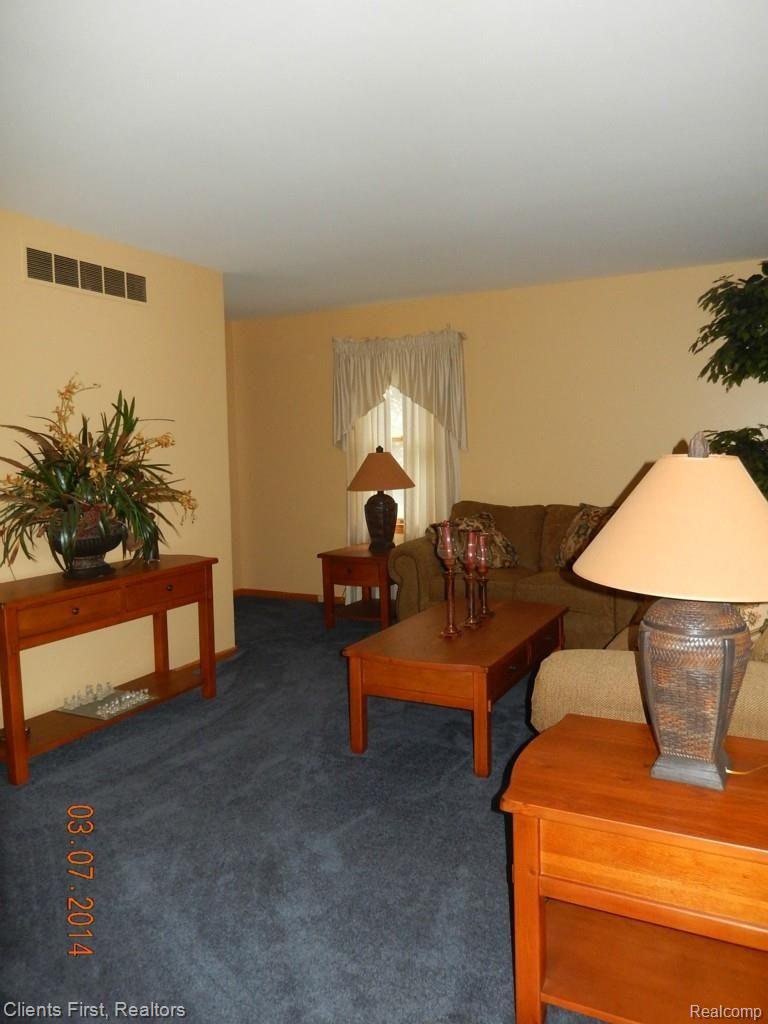 18781 Hannan Road New Boston, MI 48164 - Photo 24 of 48 DSCN3621.jpg