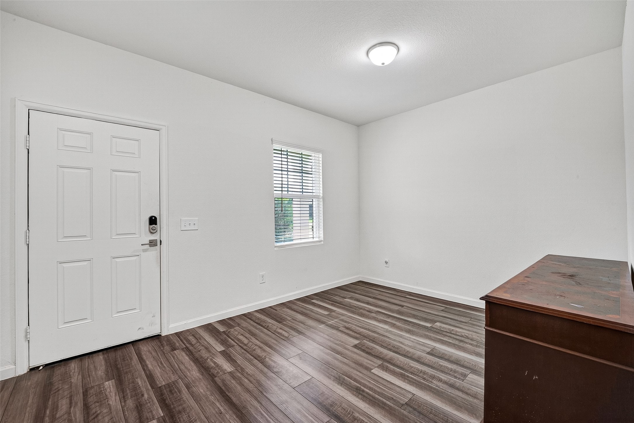 7518 Evitale Way Houston, TX 77049 - Photo 7 of 50