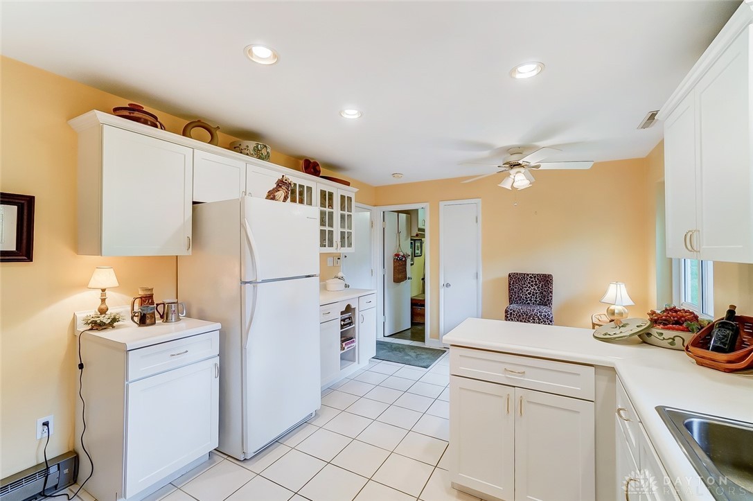 4222 Upham Road Kettering, OH 45429 - Photo 18 of 34 Gallery Image 18