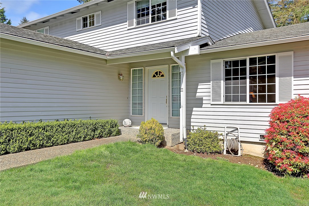 15312 106th Avenue Northeast Bothell, WA 98011 - Photo 2 of 23 Gallery Image 2