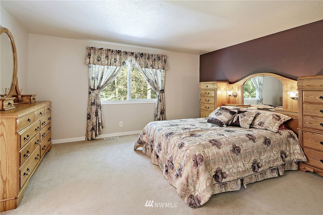 15312 106th Avenue Northeast Bothell, WA 98011 - Photo 11 of 23 Gallery Image 11