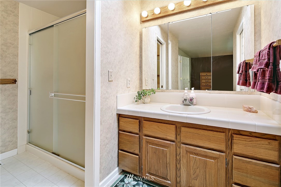 15312 106th Avenue Northeast Bothell, WA 98011 - Photo 12 of 23 Gallery Image 12