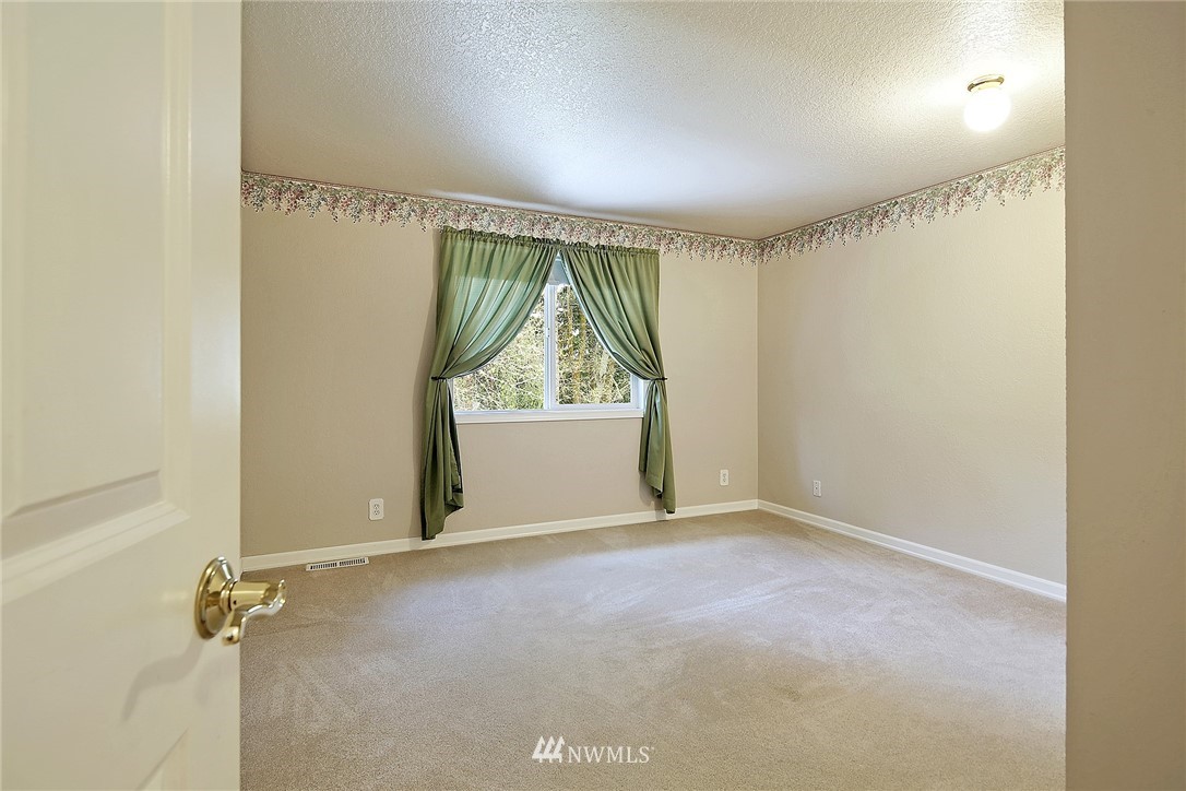15312 106th Avenue Northeast Bothell, WA 98011 - Photo 13 of 23 Gallery Image 13