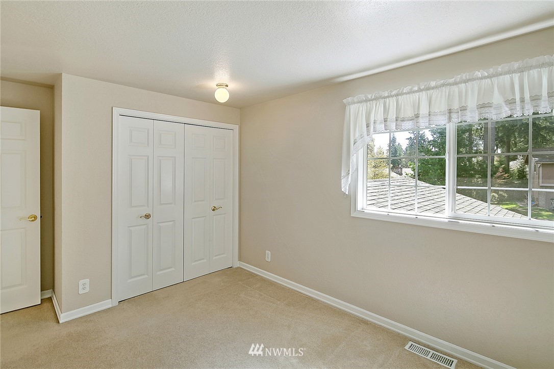 15312 106th Avenue Northeast Bothell, WA 98011 - Photo 14 of 23 Gallery Image 14