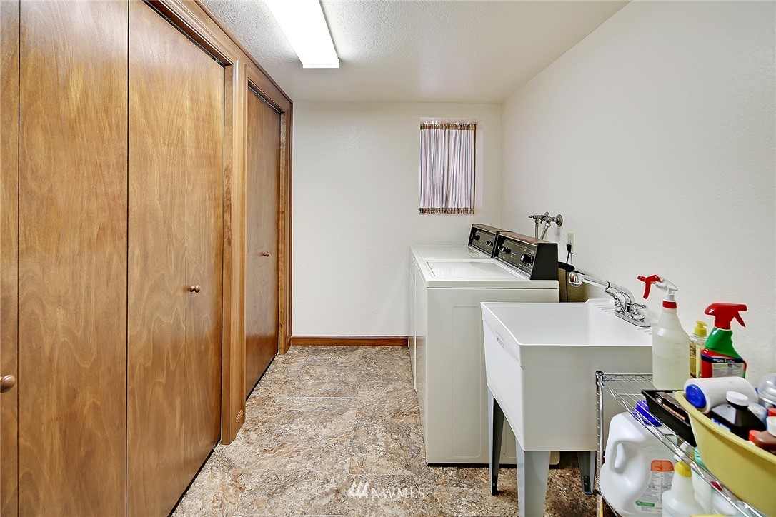 15312 106th Avenue Northeast Bothell, WA 98011 - Photo 18 of 23 Gallery Image 18