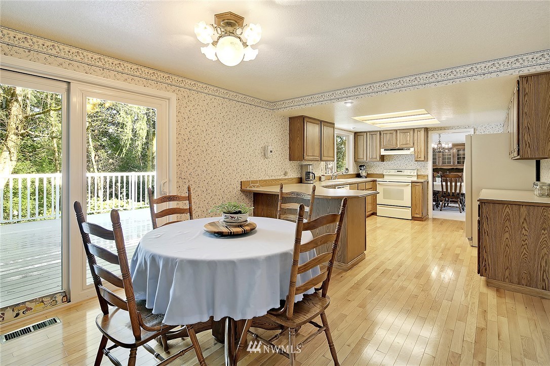 15312 106th Avenue Northeast Bothell, WA 98011 - Photo 7 of 23 Gallery Image 7