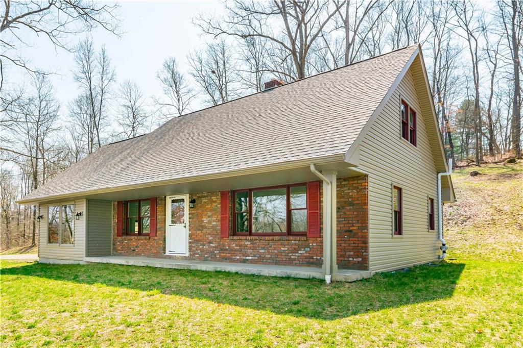 282 Sugar Run Road Eighty Four, PA 15330 - Photo 3 of 25