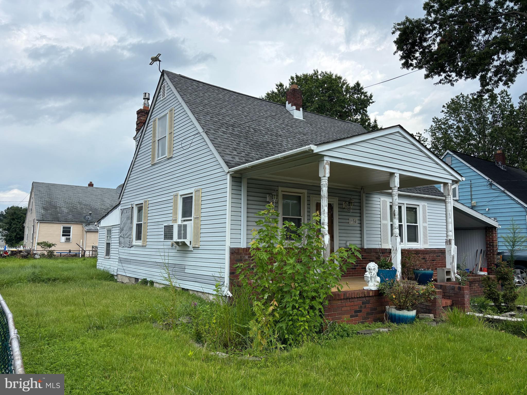 934 Kinwat Avenue Baltimore, MD 21221 - Photo 3 of 8