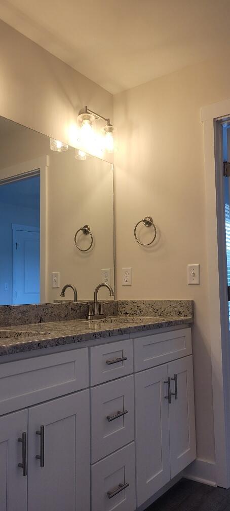 7474 Igou Gap Road Chattanooga, TN 37421 - Photo 18 of 35 Jack & Jill Bath