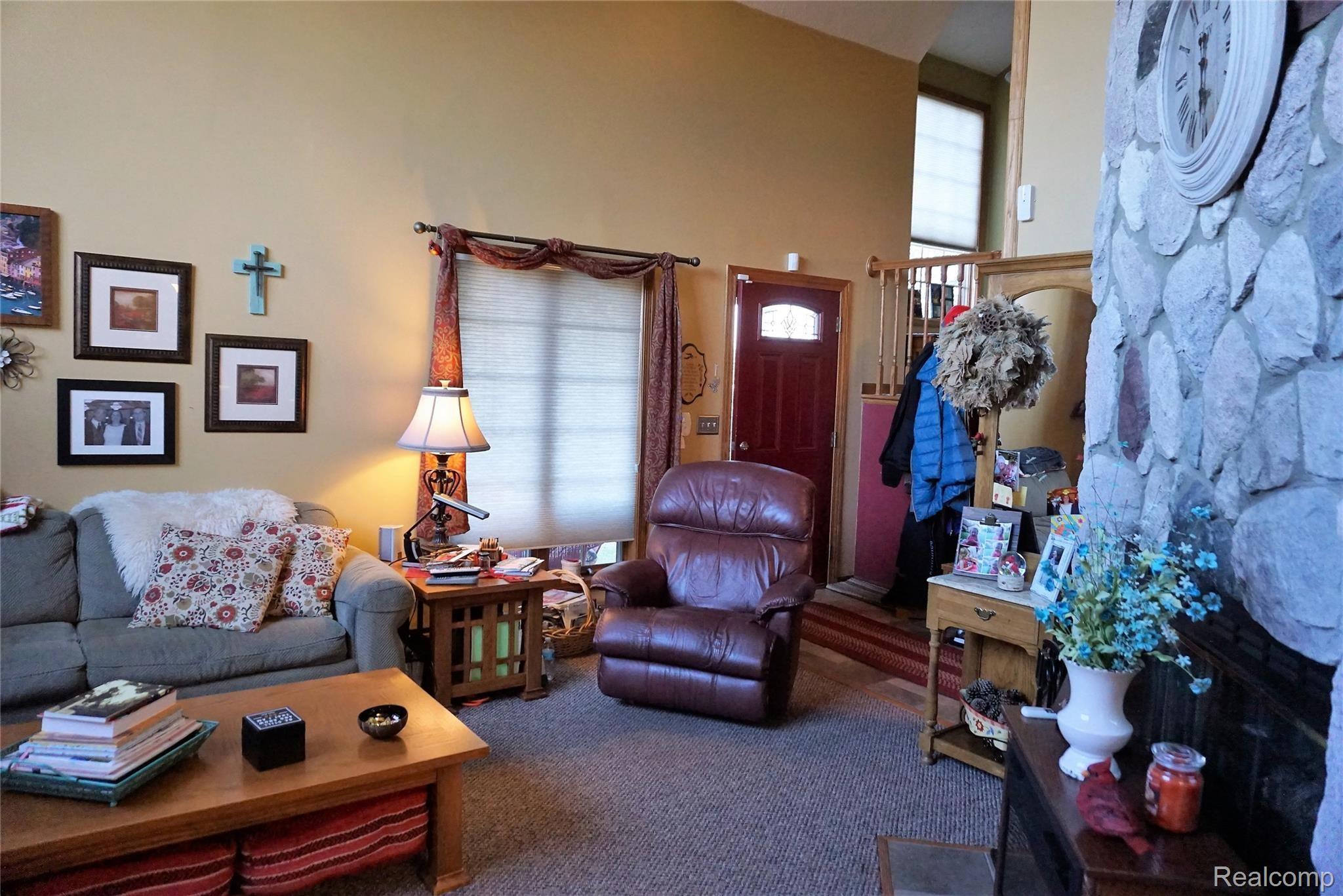 26100 Romine Road New Boston, MI 48164 - Photo 6 of 46 DSC02198 (1).JPG