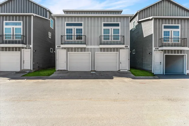 $1,950 | 18841 Elegance Ave Spring, Spring, TX 77379