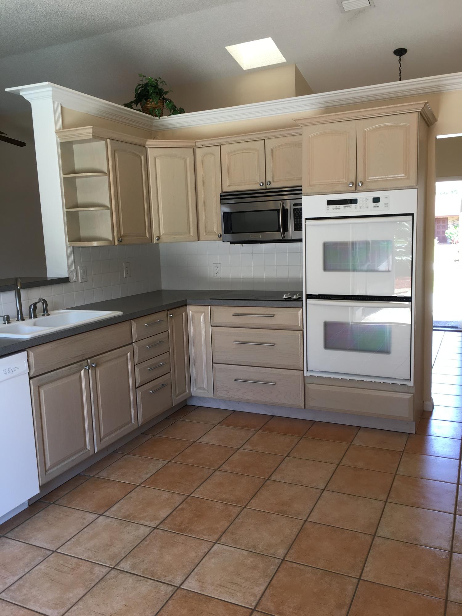 11364 Woodchuck Drive Boca Raton, FL 33428 - Photo 4 of 23 IMG_2746