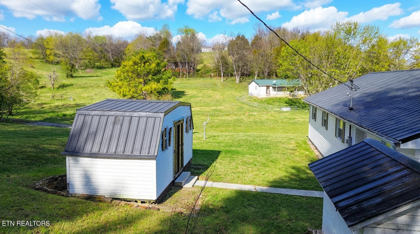 1585 Hill Road Newport, TN 37821 - Photo 20 of 24 STORAGE SHED AT REAR