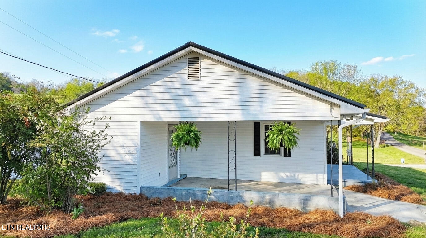1585 Hill Road Newport, TN 37821 - Photo 2 of 25 1585 HILL ROAD LEFT CARPORT