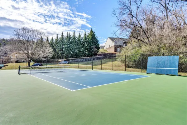 a view of a tennis court