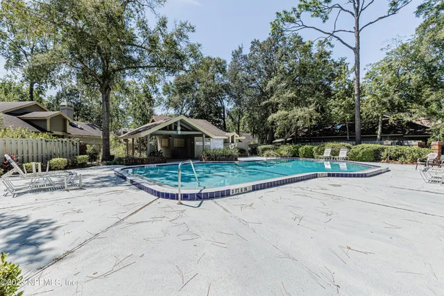 $1,800 | 536 Pine Forest Trail, Orange Park, FL 32073