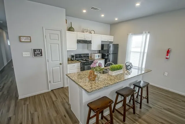 $1,750 | 1929 Industry Street, New Orleans, LA 70119