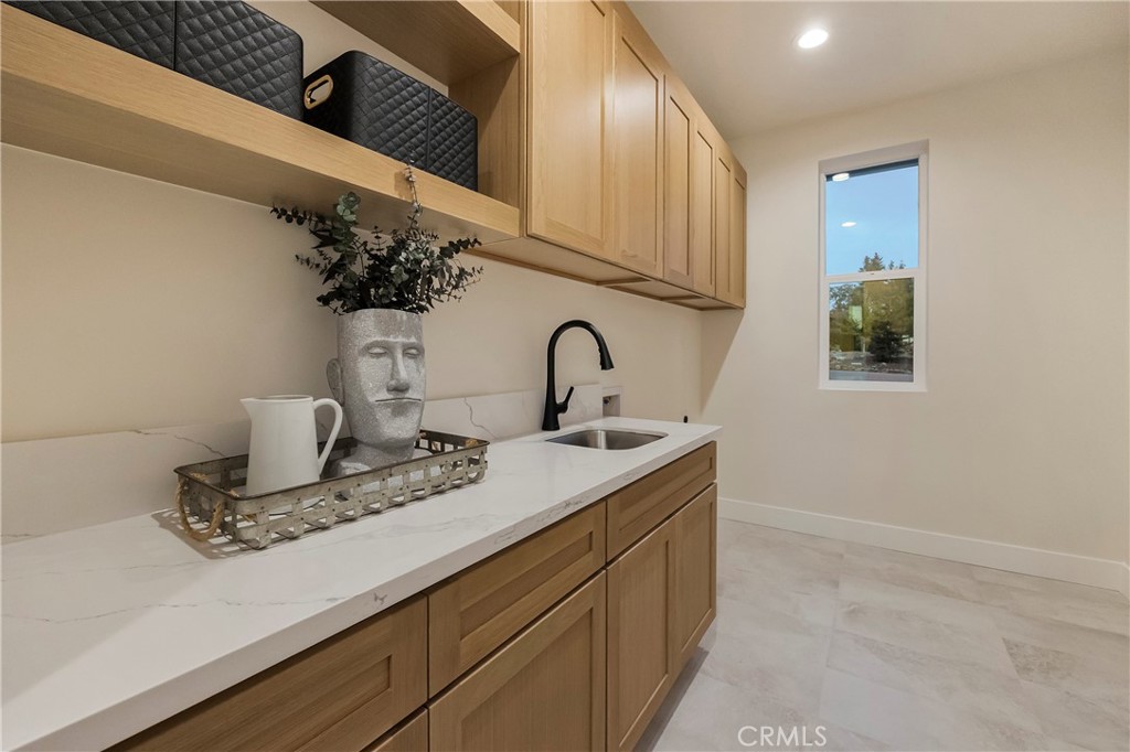 1560 Elliott Road Paradise, CA 95969 - Photo 28 of 50 a bathroom with a sink and a mirror
