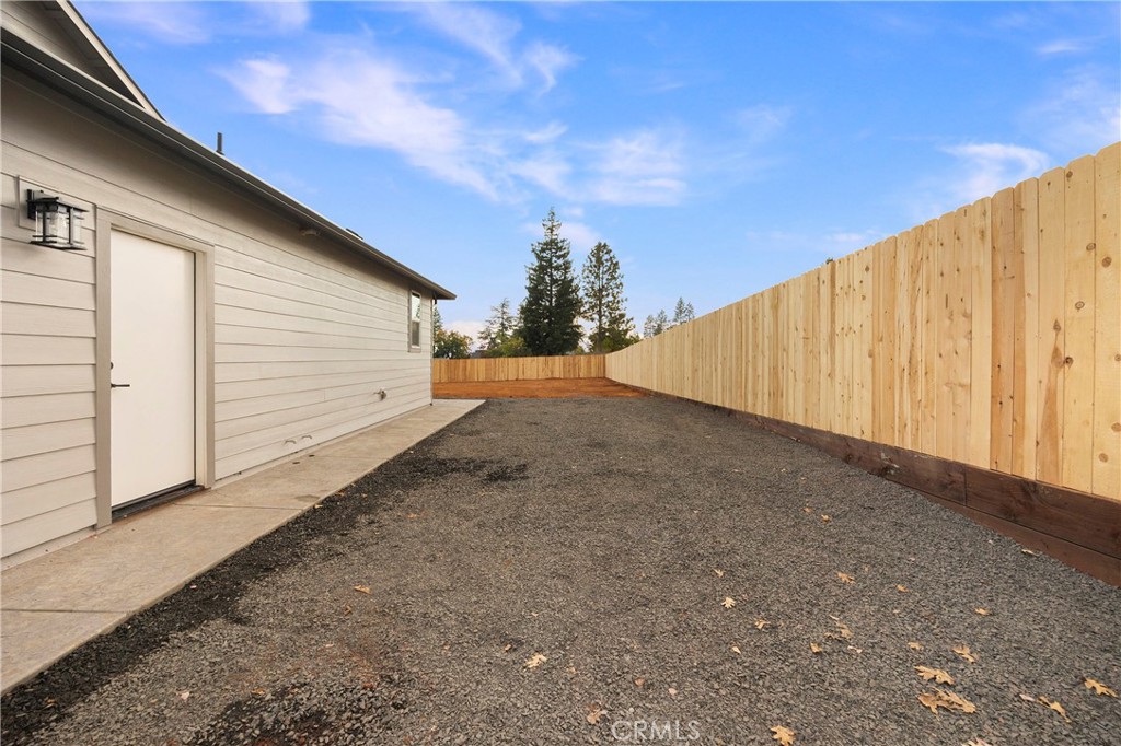 1560 Elliott Road Paradise, CA 95969 - Photo 42 of 50 a view of a backyard with pathway