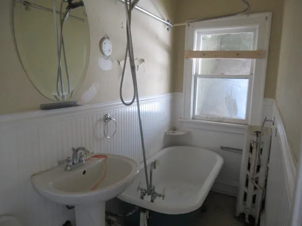 $399,000 | 2517 Quincy Street Northeast, Minneapolis, MN 55418
