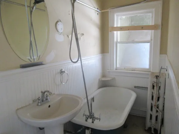 $399,000 | 2517 Quincy Street Northeast, Minneapolis, MN 55418