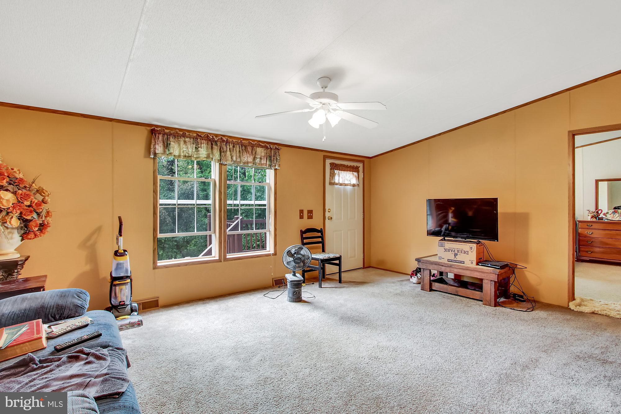 725 Garvine Mill Road Fawn Grove, PA 17321 - Photo 2 of 26 Living Room