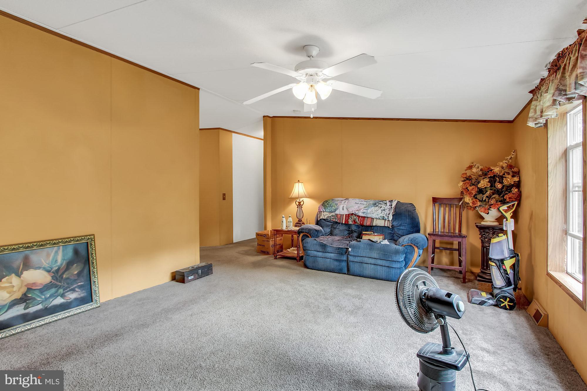 725 Garvine Mill Road Fawn Grove, PA 17321 - Photo 4 of 26 Living Room