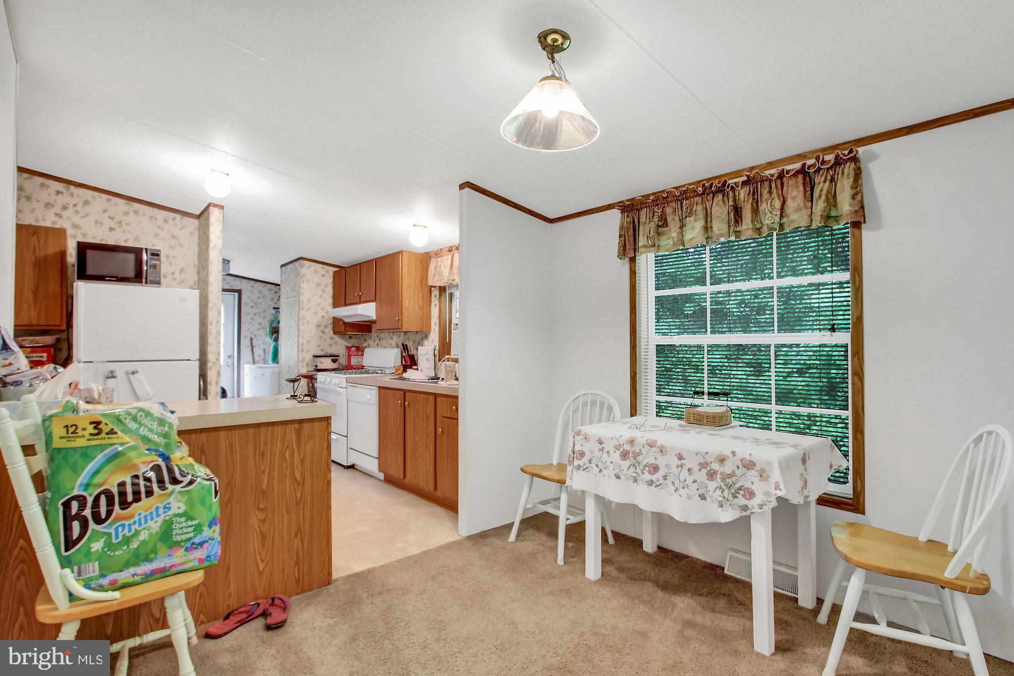 725 Garvine Mill Road Fawn Grove, PA 17321 - Photo 5 of 26 Dining Room