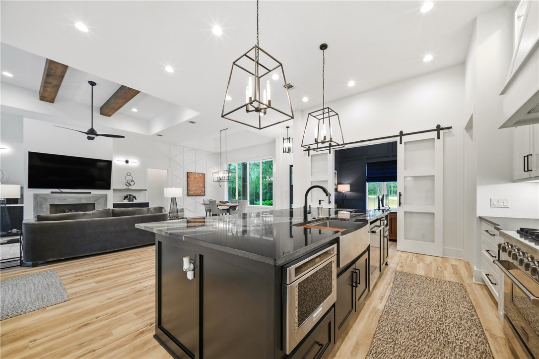 1629 Sawmill Road Franklin, TX 77856 - Photo 11 of 50 Gallery Image 11