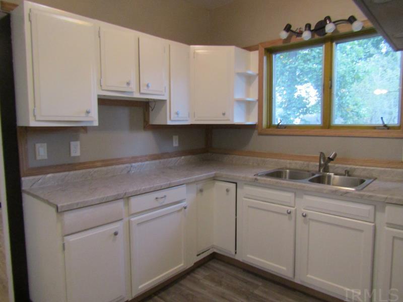 800 East Rochester Street Akron, IN 46910 - Photo 8 of 17 Gallery Image 8