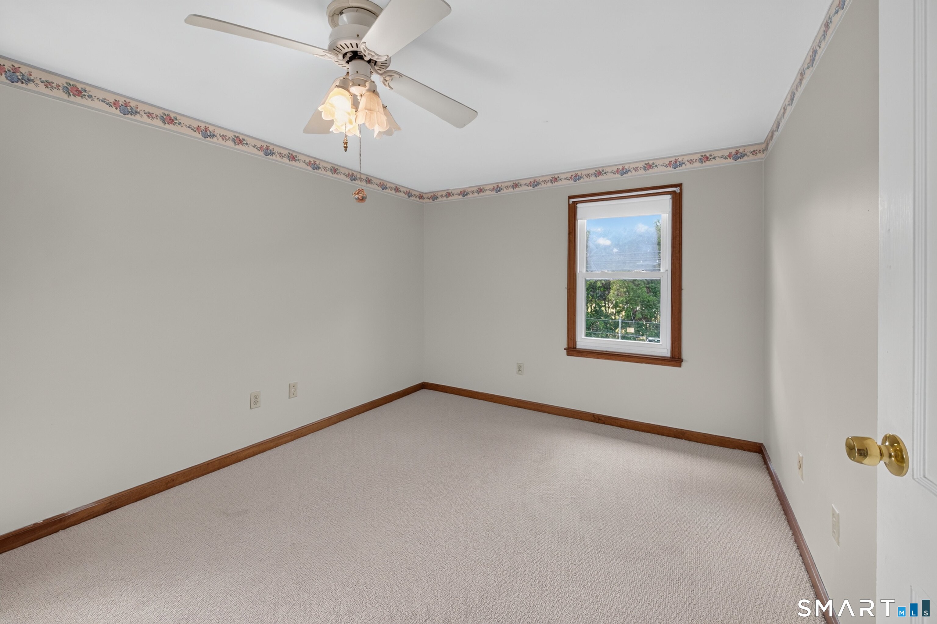 845 Stratford Road Stratford, CT 06615 - Photo 14 of 19 Gallery Image 14