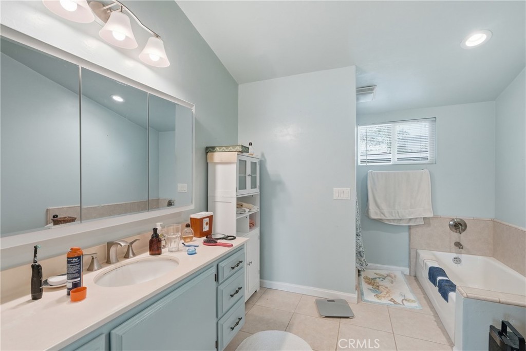 1675 Los Osos Valley Road, Unit 223 Los Osos, CA 93402 - Photo 21 of 32 Bathroom #1