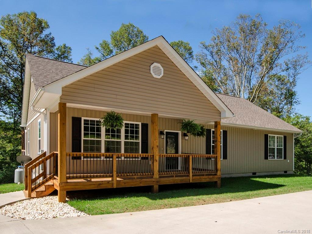 372 Richards Ridge Canton, NC 28716 - Photo 2 of 22