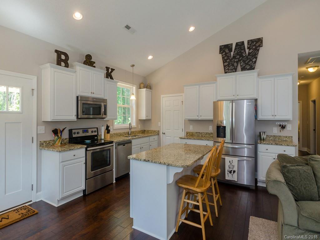 372 Richards Ridge Canton, NC 28716 - Photo 9 of 22