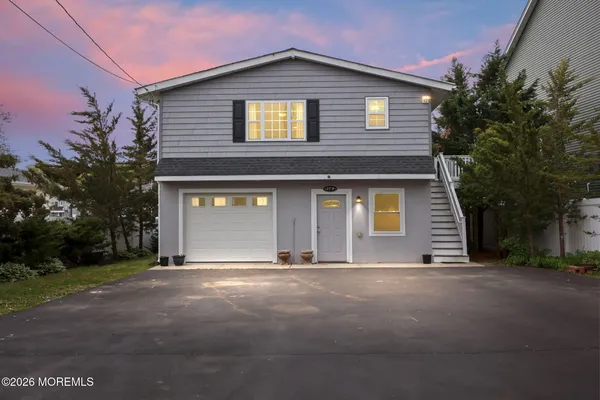 $785,000 | 27 B Lenape Trail, Brick, NJ 08724