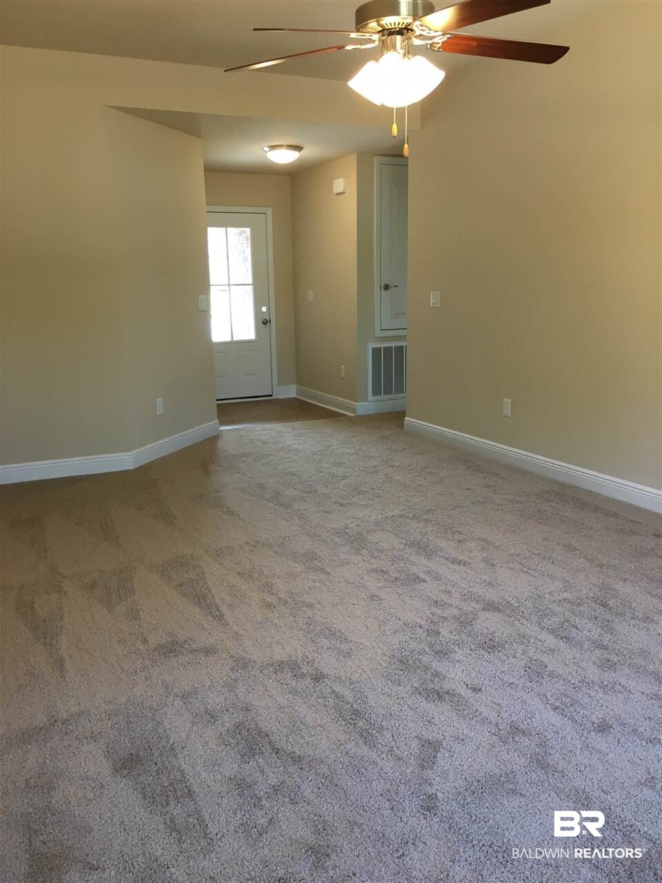 16985 Russet Court Foley, AL 36535 - Photo 2 of 14 Family Room