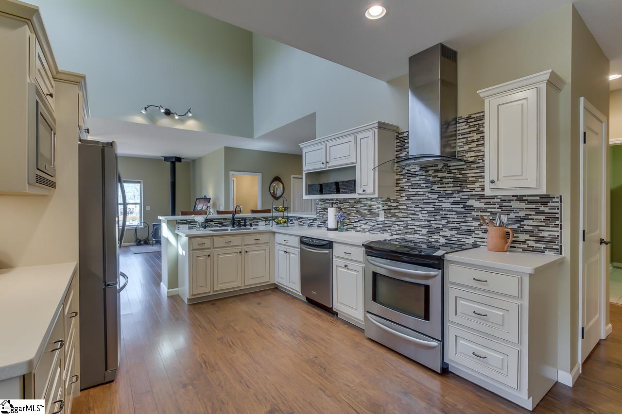 400 Holland Road Simpsonville, SC 29681 - Photo 12 of 36 Gallery Image 12