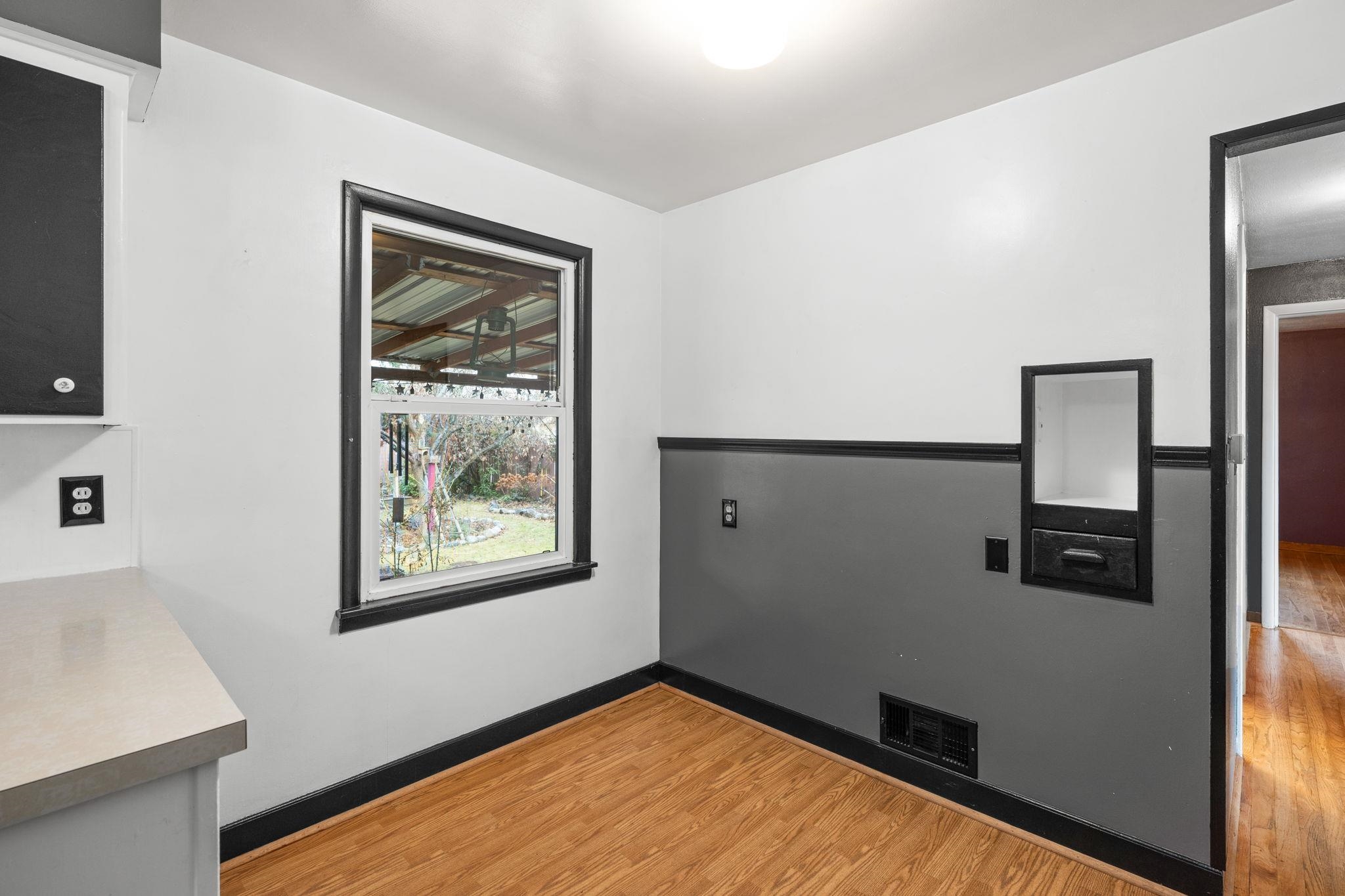 2808 North Laura Road Millwood, WA 99212 - Photo 10 of 31 Gallery Image 10