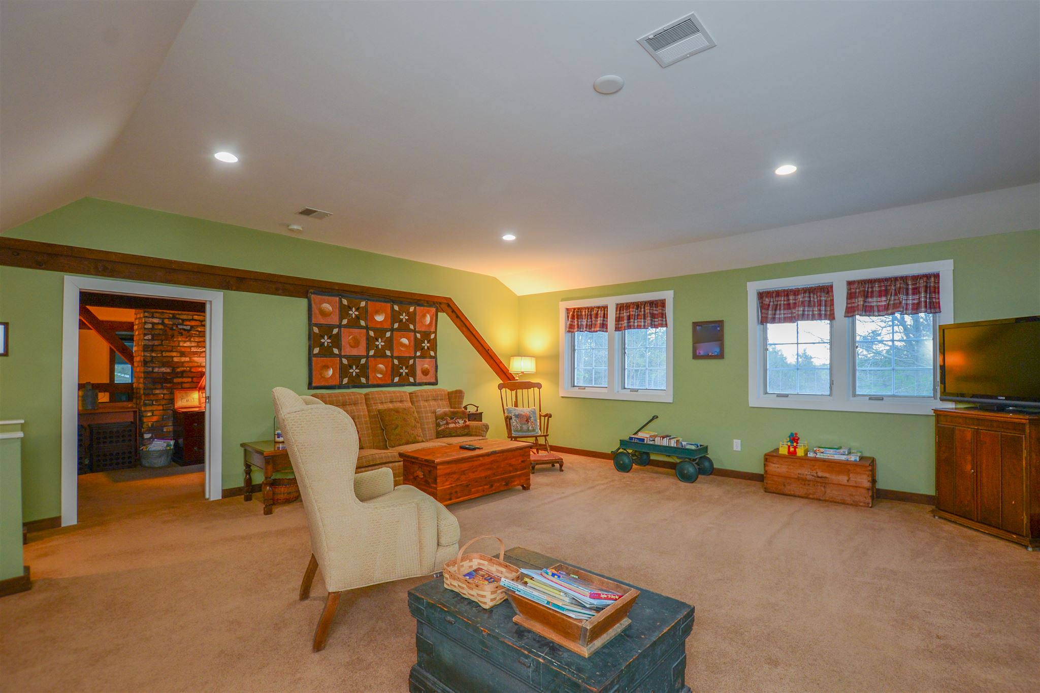 124 South Road Kensington, NH 03833 - Photo 34 of 40