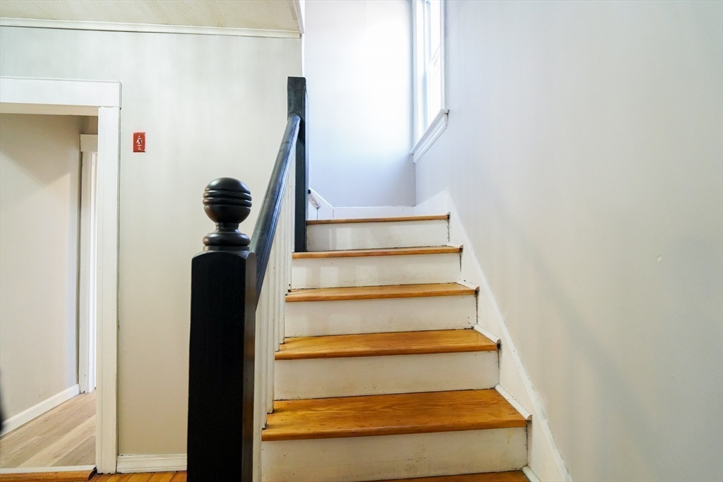 618 Mill Street Worcester, MA 01602 - Photo 22 of 42